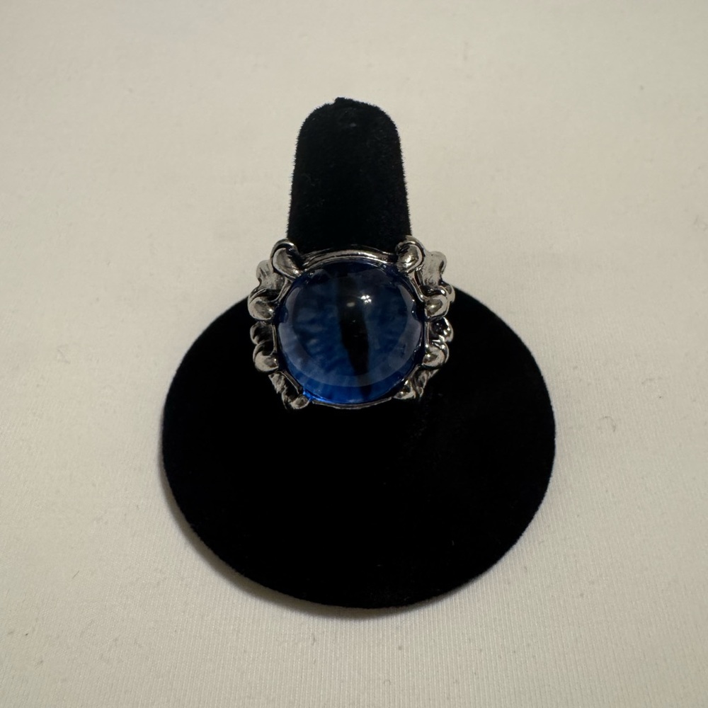 Blue alligator eye ring